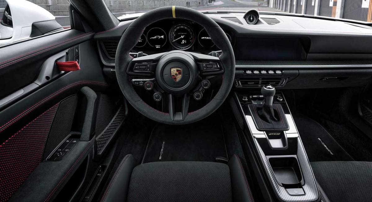The new Porsche 911 GT3 RS is uncompromisingly designed for maximum performance